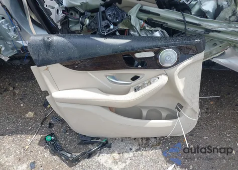 2018 Mercedes-Benz Glc 300 Coupe 4Matic z USA, uszkodzony, nr VIN WDC0J4KB2JF412206